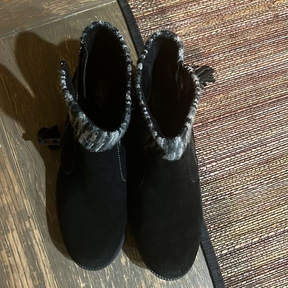 Born Ankle ZipOn Bootie Black 7.5 - Picture 12 of 12